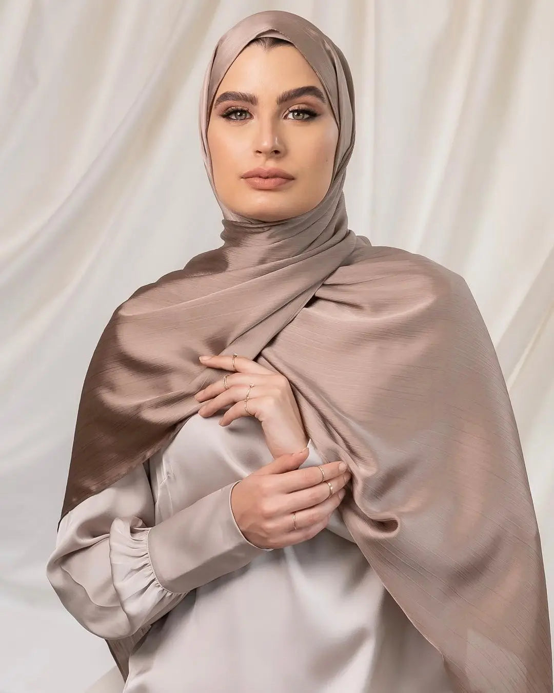 Hijab Satin - Foulard Musulman Long en Satin 175×70 cm