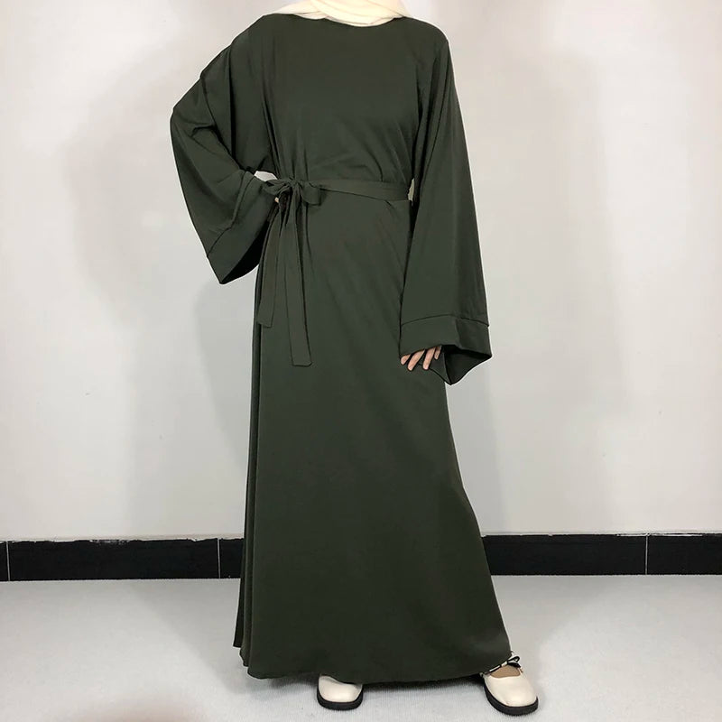 Abaya Unie - Robe Islamique avec Ceinture