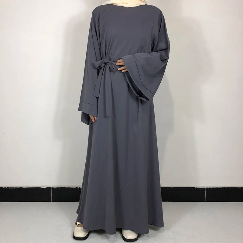 Abaya Unie - Robe Islamique avec Ceinture
