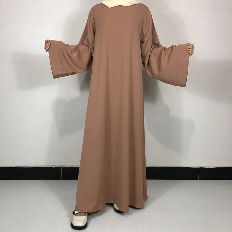 Abaya Unie - Robe Islamique avec Ceinture