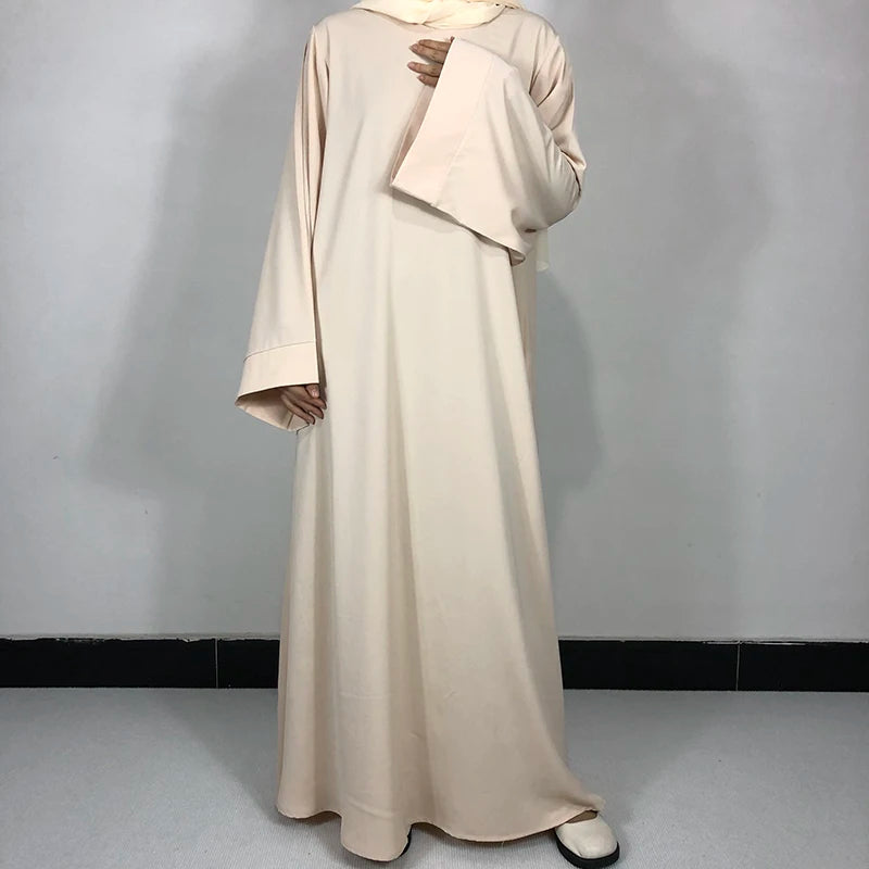 Abaya Unie - Robe Islamique avec Ceinture